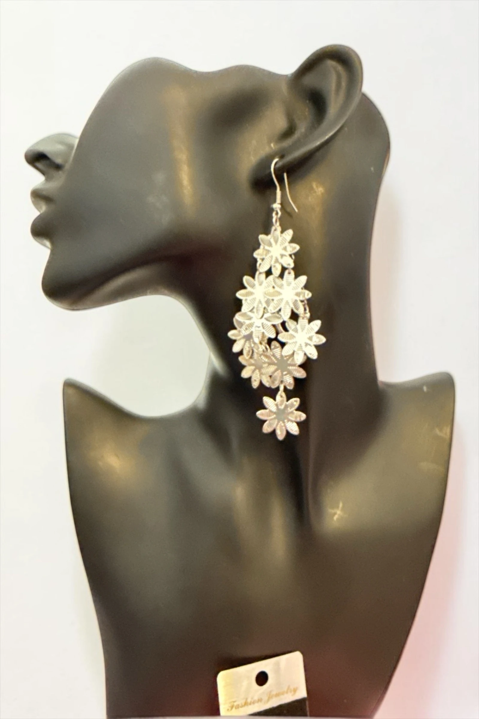 Long silver flower earrings metal new with tag – photo 2